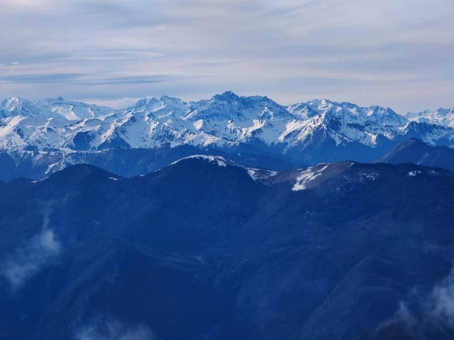 Logement 6 Pers Au Coeur Des Montagnes Pyreneennes Linge De Maison Et Papier Toilette Non Fournis Boutx Bagian luar foto